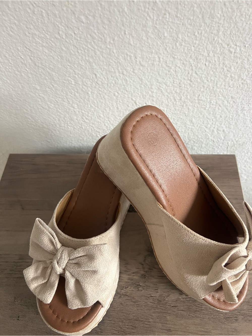 Beige Bow Platform Slide Sandals - Picture 3 of 5